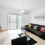 Seaview Flat In Mellieha's Heart Apartamento