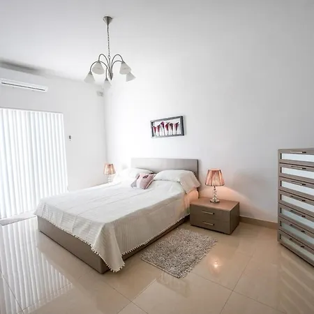 Seaview Flat In Mellieha's Heart Apartman