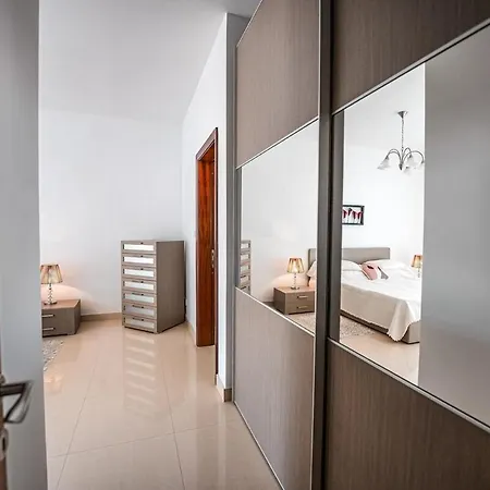 Apartment Seaview Flat In Mellieha's Heart *