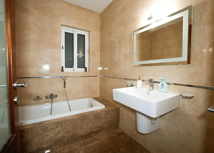 아파트 Seaview Flat In Mellieha's Heart *