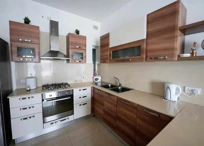 Seaview Flat In Mellieha's Heart *