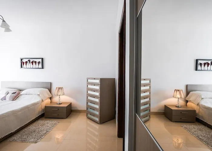 아파트 Seaview Flat In Mellieha's Heart Is-Sellum