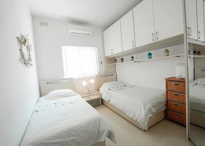 Seaview Flat In Mellieha's Heart Is-Sellum