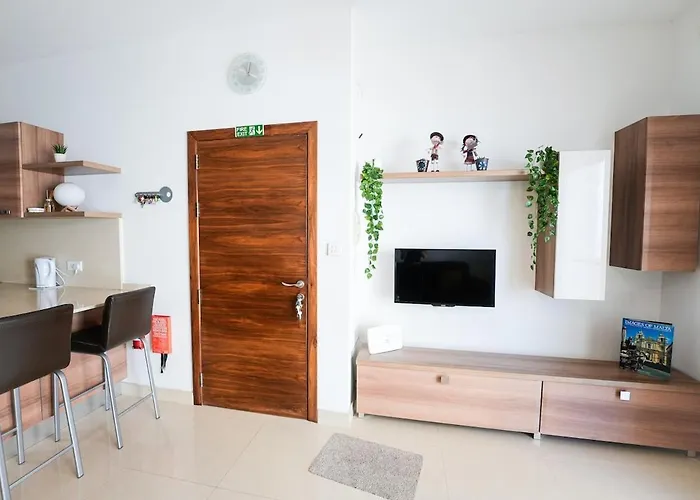 아파트 Seaview Flat In Mellieha's Heart